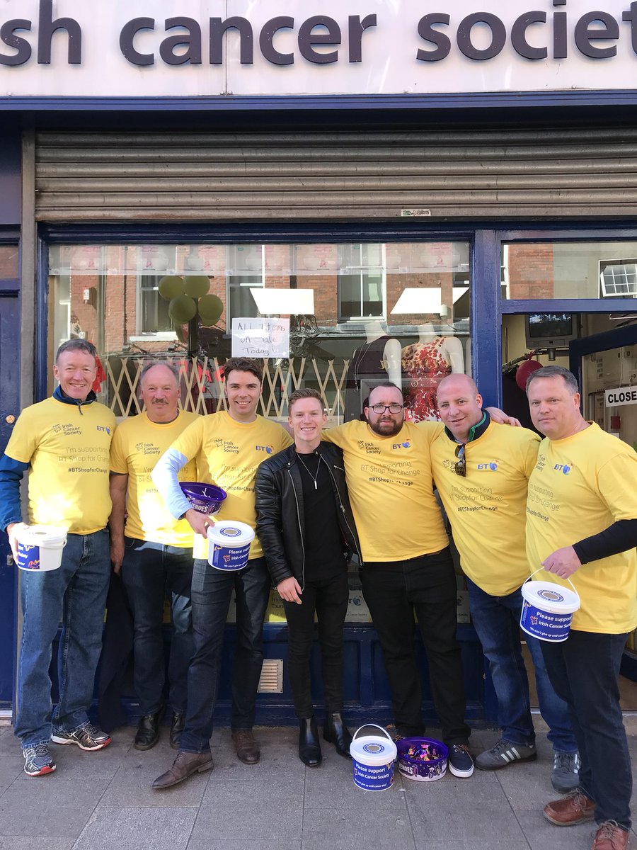 ginakel2008's tweet photo. @SimonJamesOffic was rocking t outside the #CapelStreet store today for #BTShopforChange in aid of @IrishCancerSoc today. There’s still time to pop in and grab a bargain! https://t.co/7zQQMAt54h