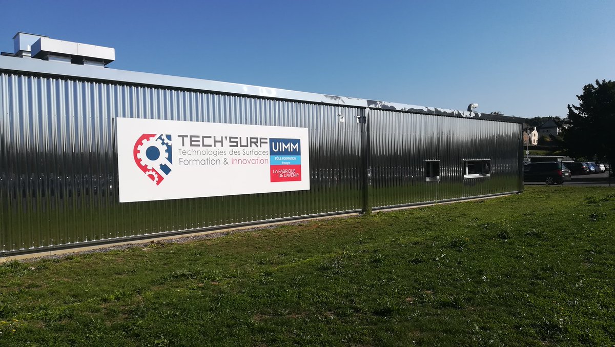 GaelLeBohec's tweet image. 1ere visite de @AgnesRunacher sur le territoire intermetropolitain de @RedonAgglo et de @BrunoBonnellOff pour la loi #PACTE et les #territoiresdindustries, 
➡️ découverte de TECHSURF, plate-forme technologique de formation et d&apos;innovation dédiée aux technologies des surfaces.