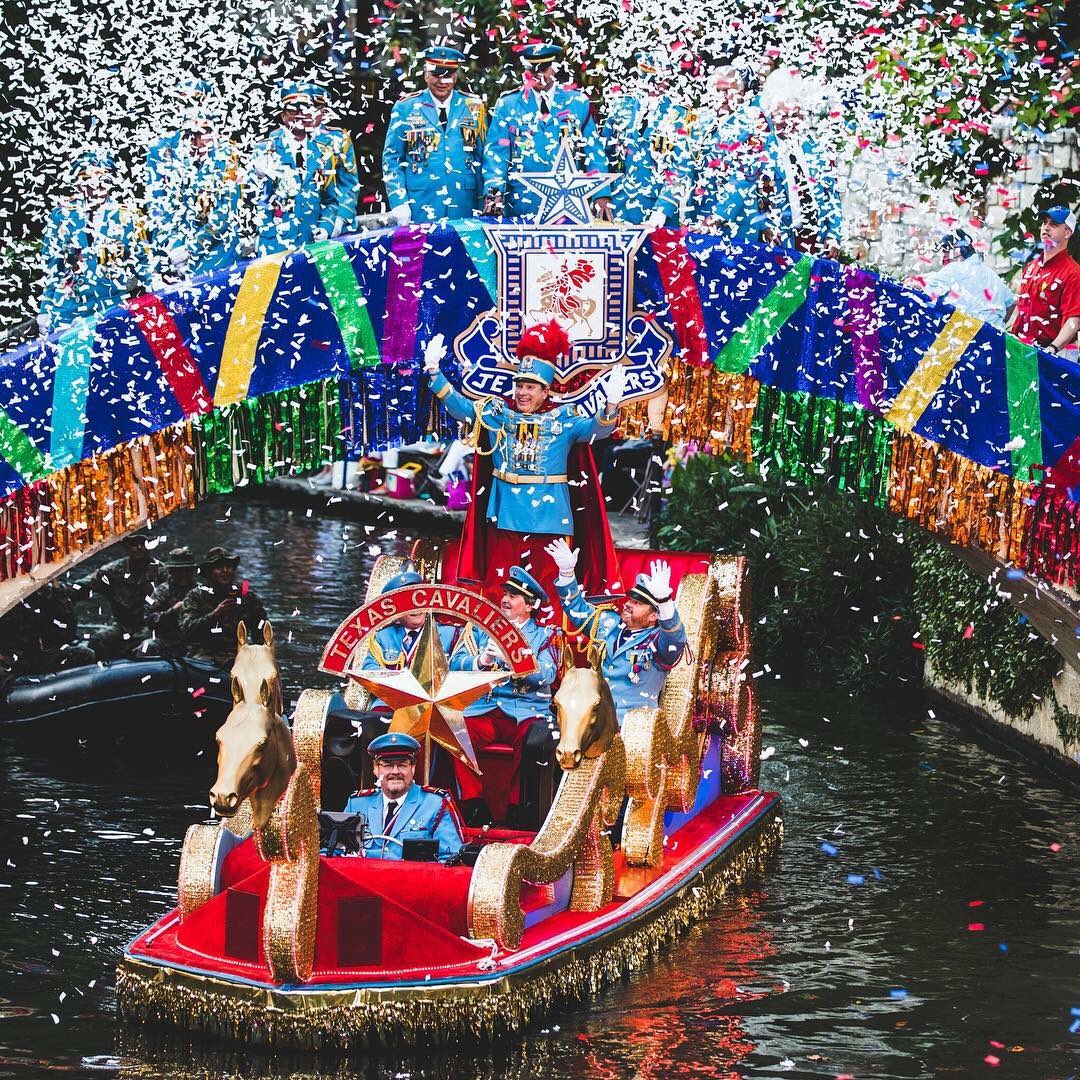 Officially 6 months until Fiesta 2019! 🎉 
📸| <a href="/betsnewman/">Betsy Newman</a> 
#VivaFiesta