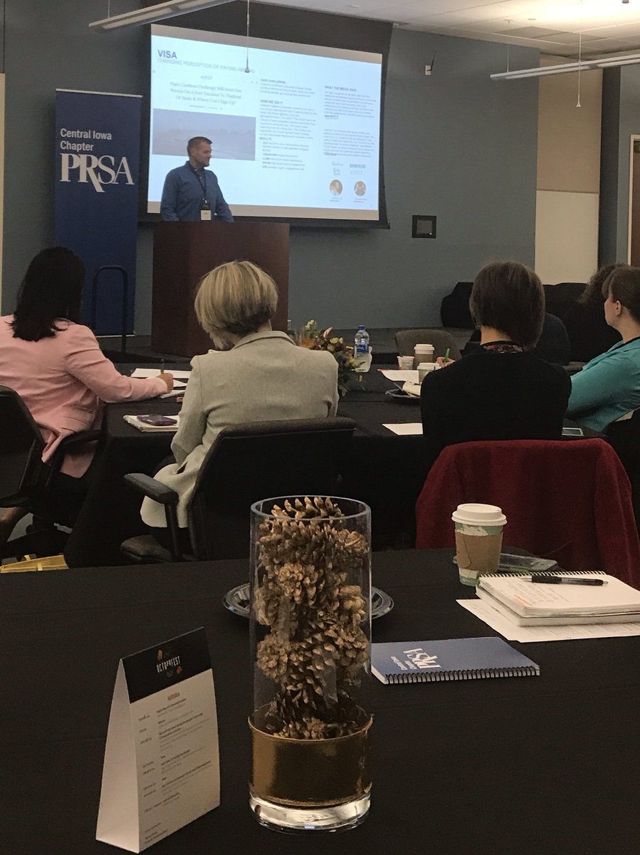 kdevorestanley's tweet image. Kicking off the day with @PRSACIowa, talking about the PR resume of the future #OctoPRfest18