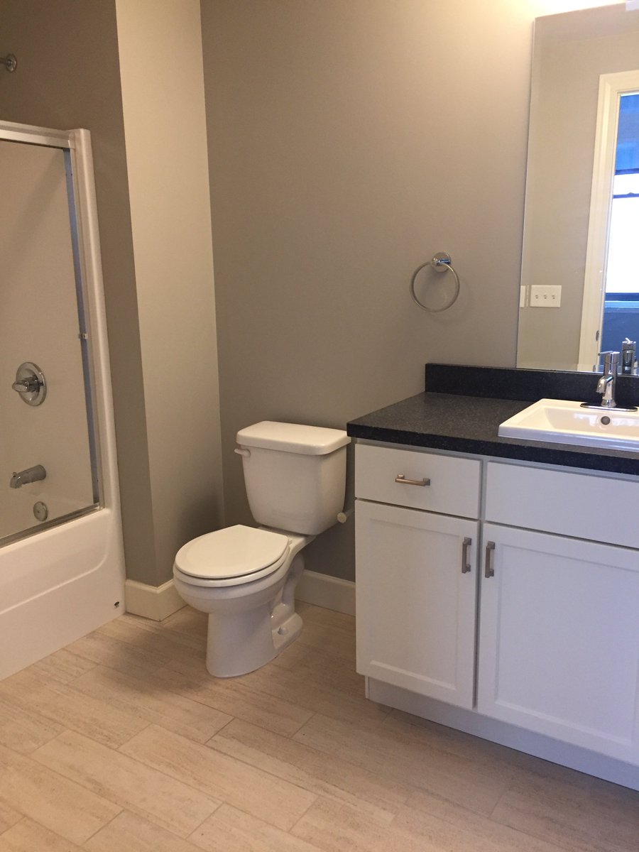 ArcadeUnion's tweet image. Just got word of a small one bedroom opening up for a December 5th move in date!  This apartment will rent for $750 with 466 square feet. #downtowndavenport #modernliving #apartments