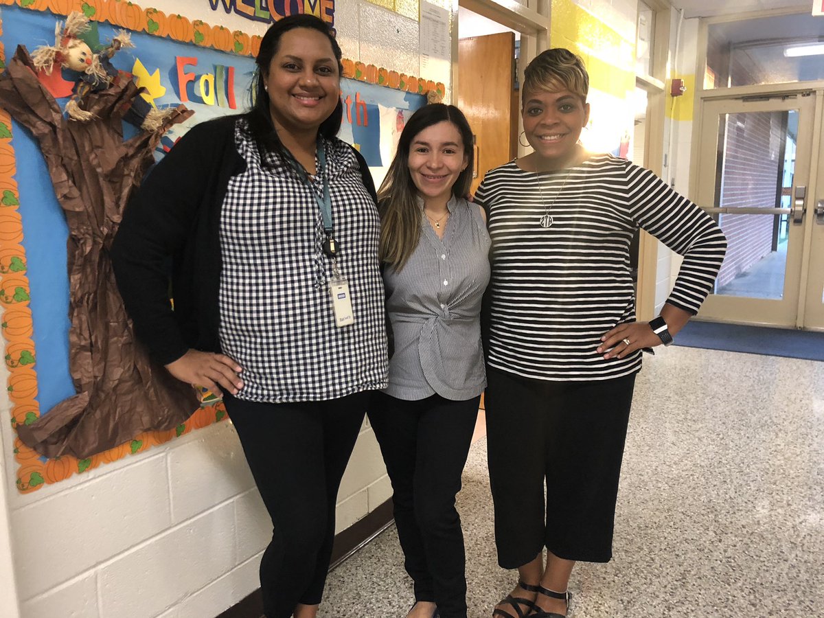 FirstCliffdale's tweet photo. “Great minds think alike” we all are with black and white patterns and we didn’t planned 😂🖤♠️🔝 #cliffdale @CliffdaleIntern @Cliffdale @MijoWhite77 #teamfirstgrade https://t.co/cIgulwoKiA
