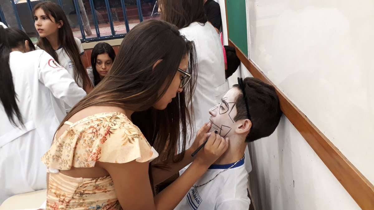 cidadepalmas's tweet photo. Durante a #Fecit2018, são realizadas diversas oficinas. Pela manhã está sendo realizada a "Anatomy Day", em que alunos de odontologia explicam o funcionamento dos músculos. https://t.co/xNymkE3YkI