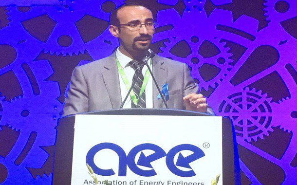 ArabiHashtag's tweet image. الأردني ماهر ميمون يتسلّم جائزة “أفضل مهندس طاقة شاب لعام 2018 على المستوى الدولي” – صور hashtagarabi.com/88317/%d8%a7%d…