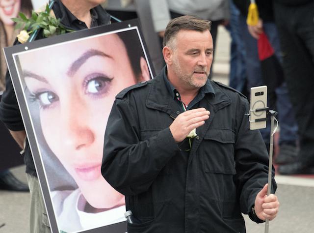 01.09.2018, Saxony, Chemnitz: Lutz Bachmann, founder of PEGIDA, makes a selfie in front of a photo of the murdered Iulia from Viersen during AfD demonstration. Ralf Hirschberger/ Press Association. All rights reserved.