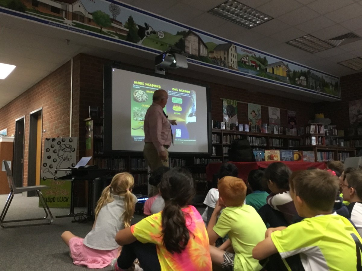 MrsCannon_LIB's tweet photo. @jerrypallotta engages second and third graders by discussing his "Ultimate Jungle Rumble" book! #SCES18 @SCESLibrary_VA https://t.co/P4wDlCzCAv