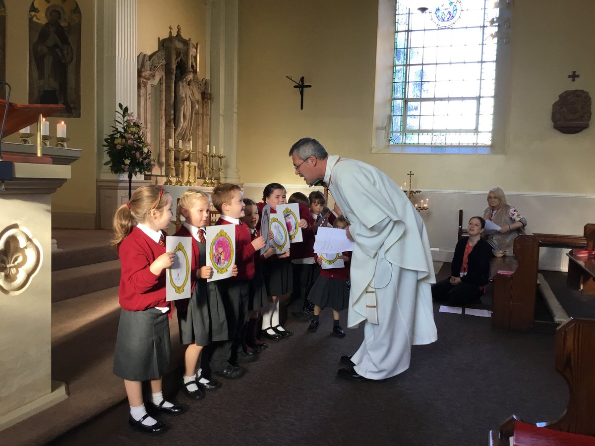 stlewiscroft's tweet photo. Reception shared a lovely Collective Worship with our families in church this morning https://t.co/Okimq0C0aw