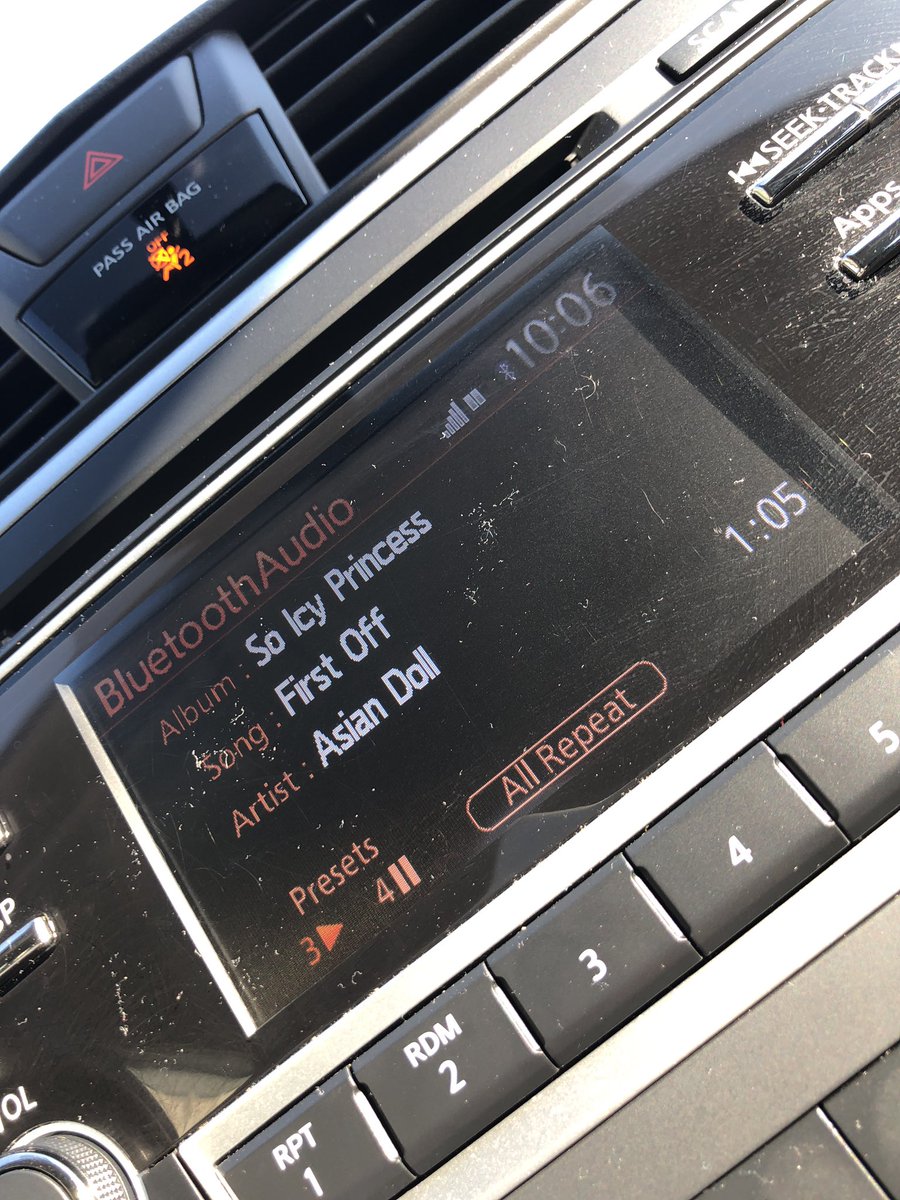 Mac2theMax_'s tweet image. Now playing #FirstOff @ImAsianDoll 🔥🔥🔥