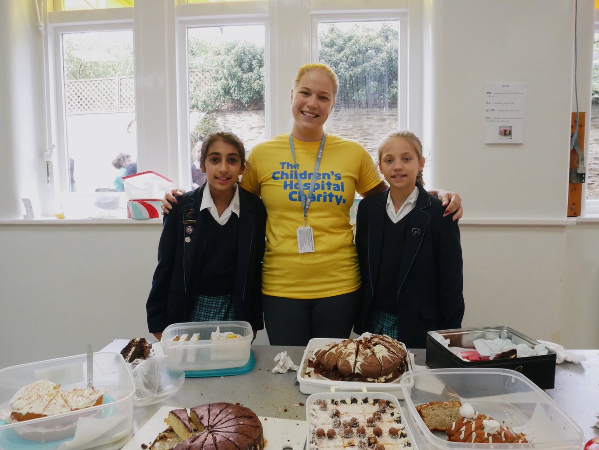 SheffieldHigh's tweet image. The whole school is baking up a storm for #NationalBakingWeek 🍰 the Junior School was filled with cake yesterday for the Amethyst House Charity event, with a Bake-Off competition and lunchtime bake sale raising money for the @SheffChildrens 
@GDST #sheffieldgirls #gdstspirit