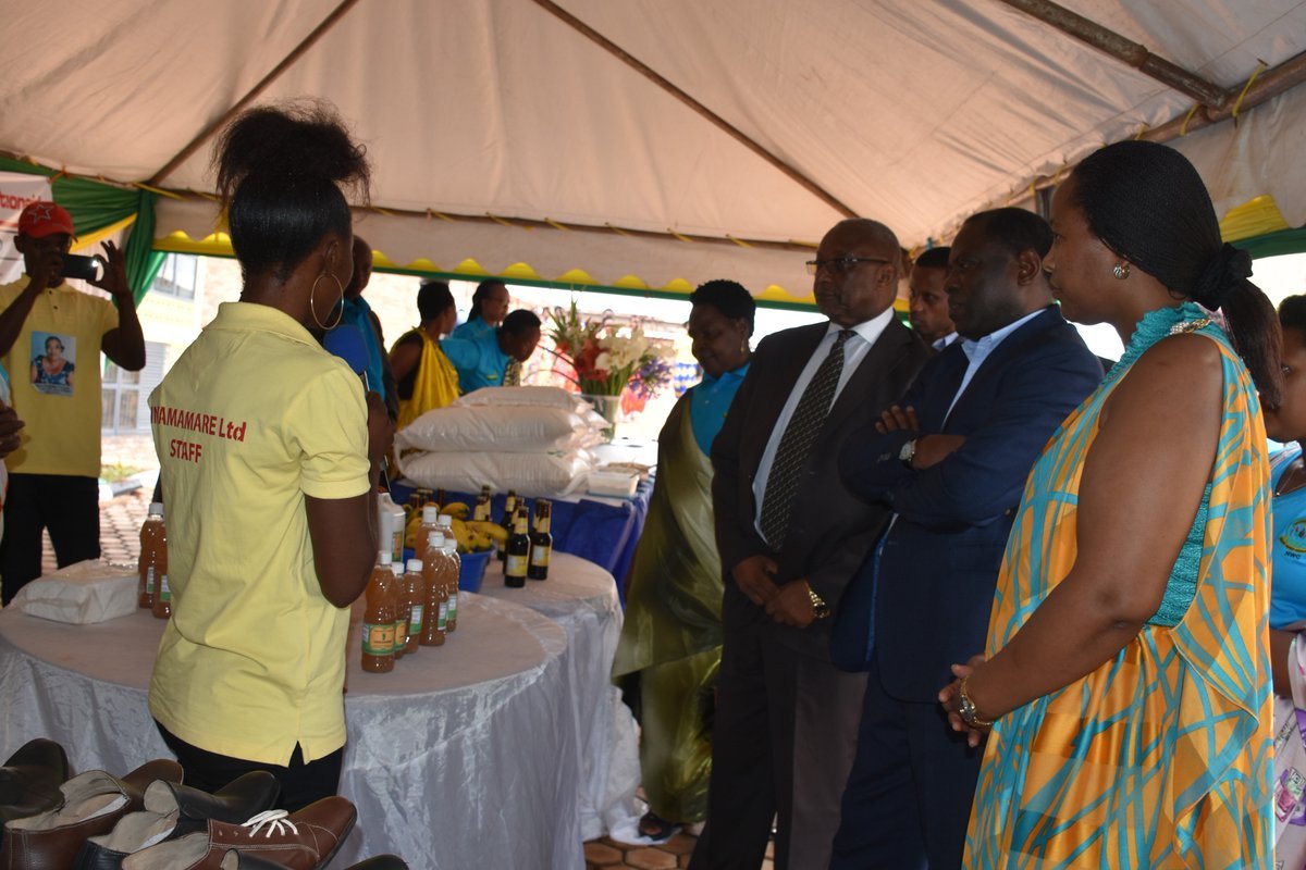RwandaWomen's tweet photo. Now different guests gathered in celebration of #IRWD2018 @GisagaraDistr are touring stands of different products from rural #women. They appreciate different innovations that rural women have made to empower themselves. @RwandaSouth @bankofkigali01 https://t.co/ykCRfaE8TW