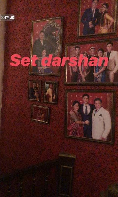 Parths_squad_FC's tweet photo. The BASU FAMILY 😍⭐

Set darshan by @ektaravikapoor

#ParthIsAnurag #KasautiiZindagiiKay #ParthSamthaan #AnuragBasu #BasuFamily https://t.co/qsPIyvBhsS