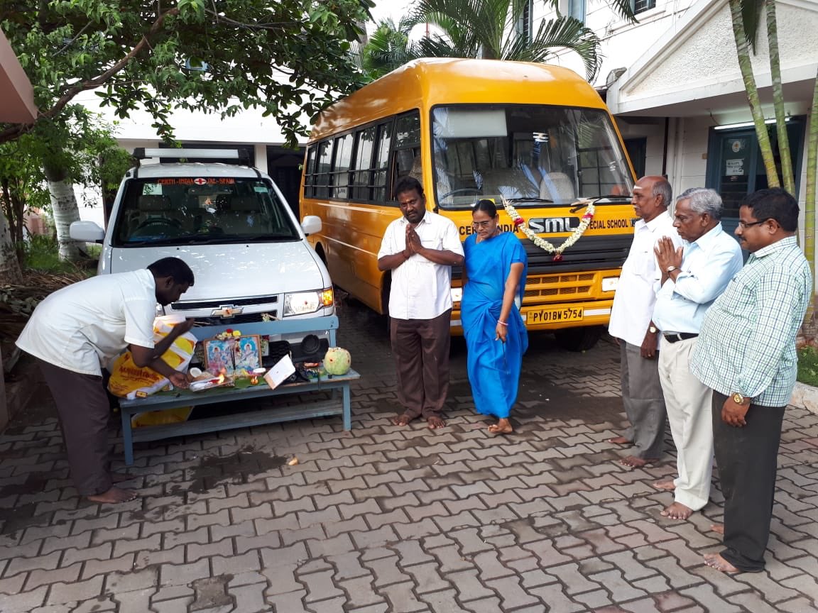 jal_ong's tweet photo. #Certh India celebrate a #ayutha pooyha https://t.co/cP7iDtaxN8