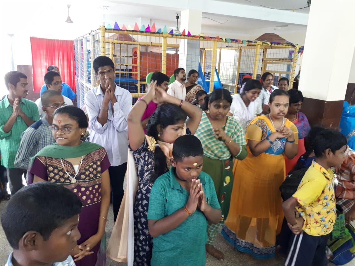 jal_ong's tweet photo. #Certh India celebrate a #ayutha pooyha https://t.co/cP7iDtaxN8