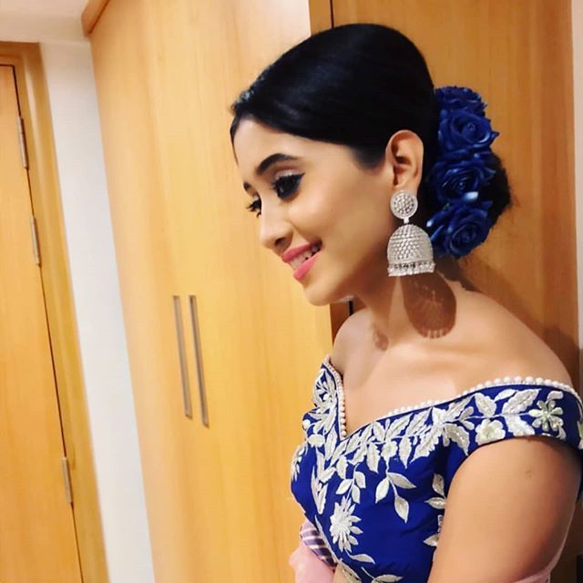 telly_updates2's tweet photo. #shivangijoshi
#kaira #shivin #yrkkh #naira #kartik #kairalove  #mohsinkhan #kairavivaah #kairabest #kairamilan #kairaromance #kairatogether #keesh #kairarocks #naksh #rishidev #rishina #keerti #keeshlovestory #mohenakumarisingh #rimo #keeshkepal #kairak… https://t.co/Dzxq5Z2HCT https://t.co/jsyn0hortq