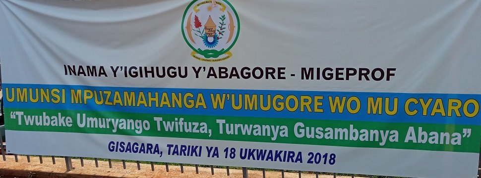 RwandaWomen's tweet photo. Celebrations of #IRWD2018 go on in @GisagaraDistr . After touring the stands, guests gave milk to children as a sign of fighting malnutrition. @NCCRwanda https://t.co/ERLqRiOaHt