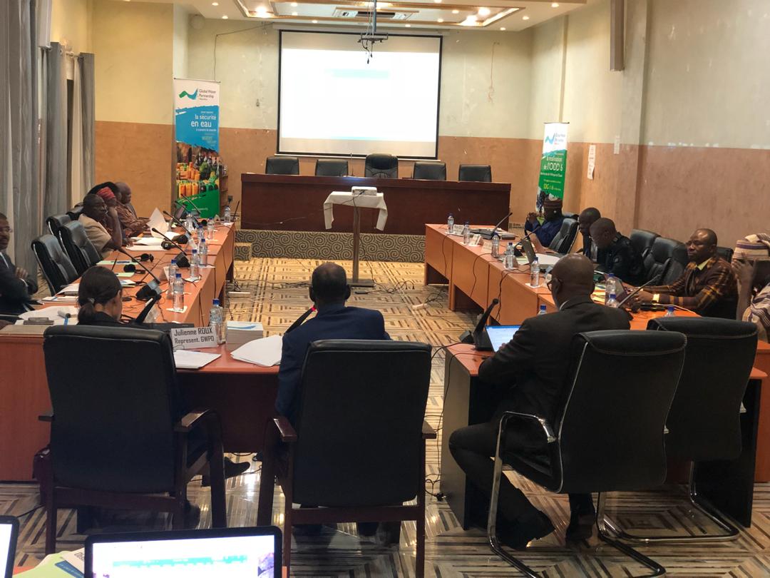 sidicoul's tweet photo. Réunion du Comité de Pilotage @GwpWaf juste après l'Assemblée générale extraordinaire des partenaires #Ouagadougou #orientations #ENCOURAGEMENT #engagements Échanges sur les projets en cours #PROGISAO, #TFTC, #WACDEP, #NEXUS, #SDGSUPPORT, @VbaBasin #APFM https://t.co/UQYBPrAdRX