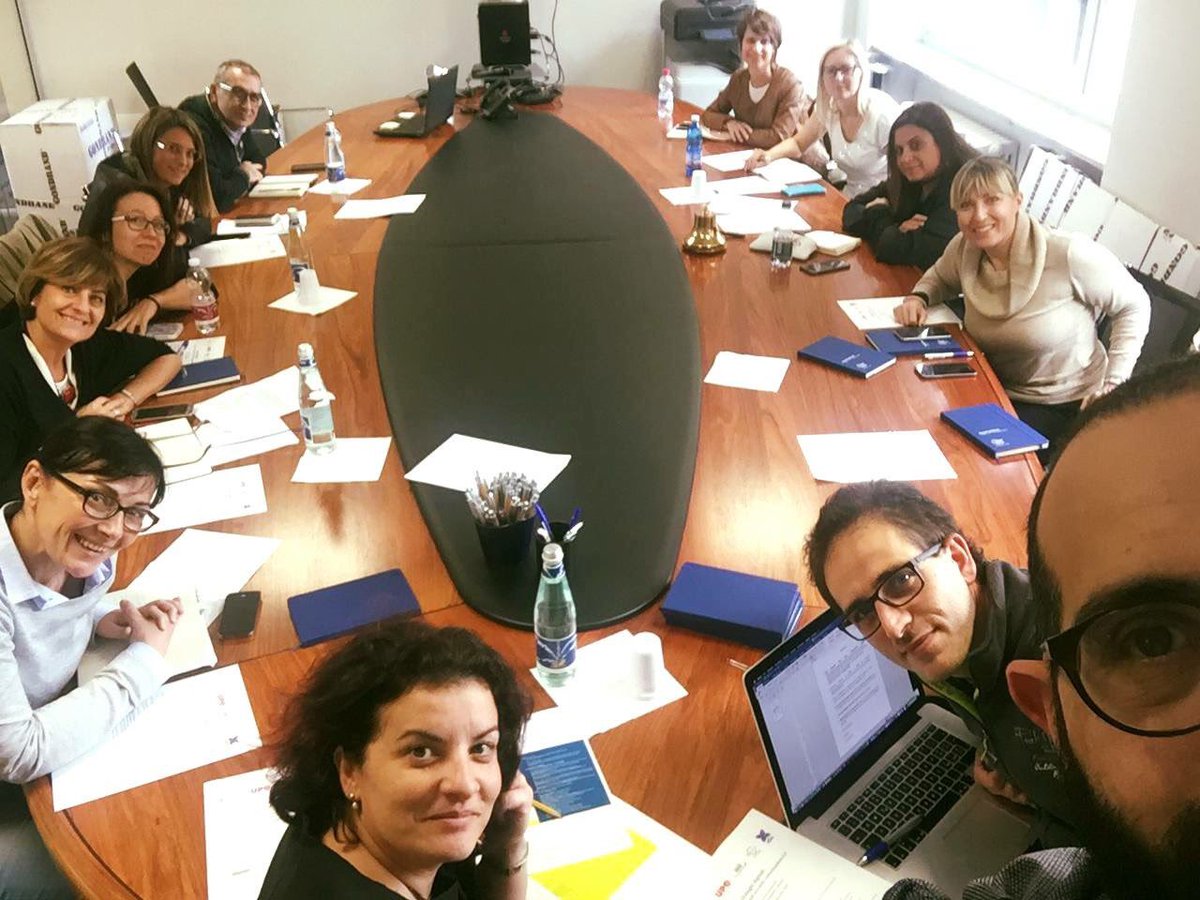 fdicos10's tweet photo. Il Piemonte ospiterà gli Stati Generali della nuova comunicazione pubblica nel 2019. Raccogliamo e sosteniamo la candidatura arrivata oggi dal coordinamento regionale #PASocial Piemonte e Valle d’Aosta. Grazie e buon lavoro! https://t.co/JWfpUYIxp8