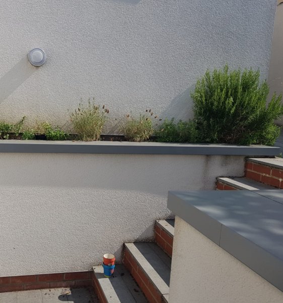 guttercareuk's tweet photo. Recent job completed in #Winchester
@Guttercareuk fitted #Aluminium wall #copings to retaining walls in a customers rear garden. We fitted the copings to prevent any water damage to the rendered walls.
#Guttercareuk #Fascia #Soffits #Guttering https://t.co/B4XzrN7UBC