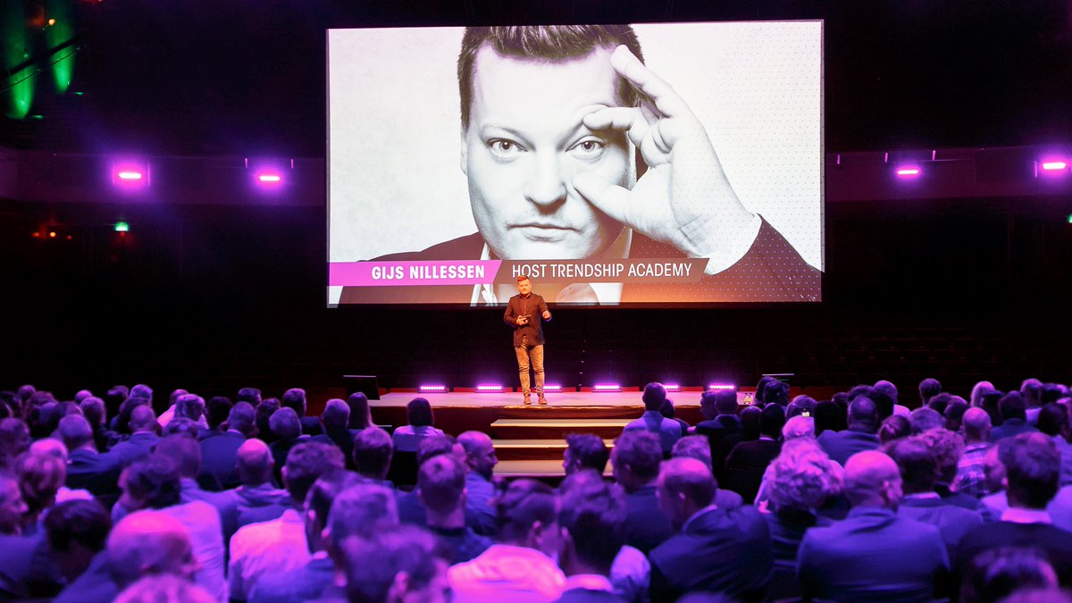 Flickfeeder tweet media