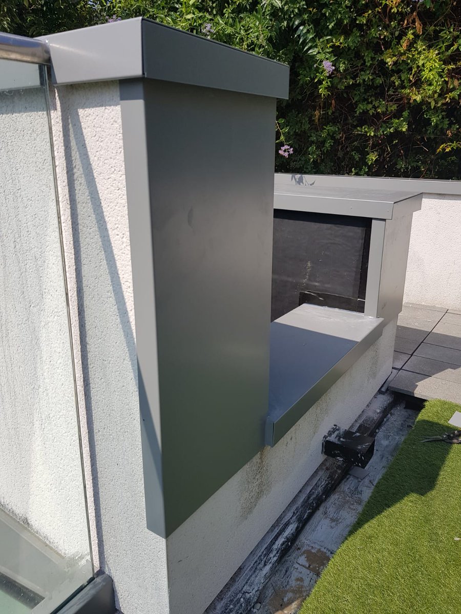 guttercareuk's tweet photo. Recent job completed in #Winchester
@Guttercareuk fitted #Aluminium wall #copings to retaining walls in a customers rear garden. We fitted the copings to prevent any water damage to the rendered walls.
#Guttercareuk #Fascia #Soffits #Guttering https://t.co/B4XzrN7UBC