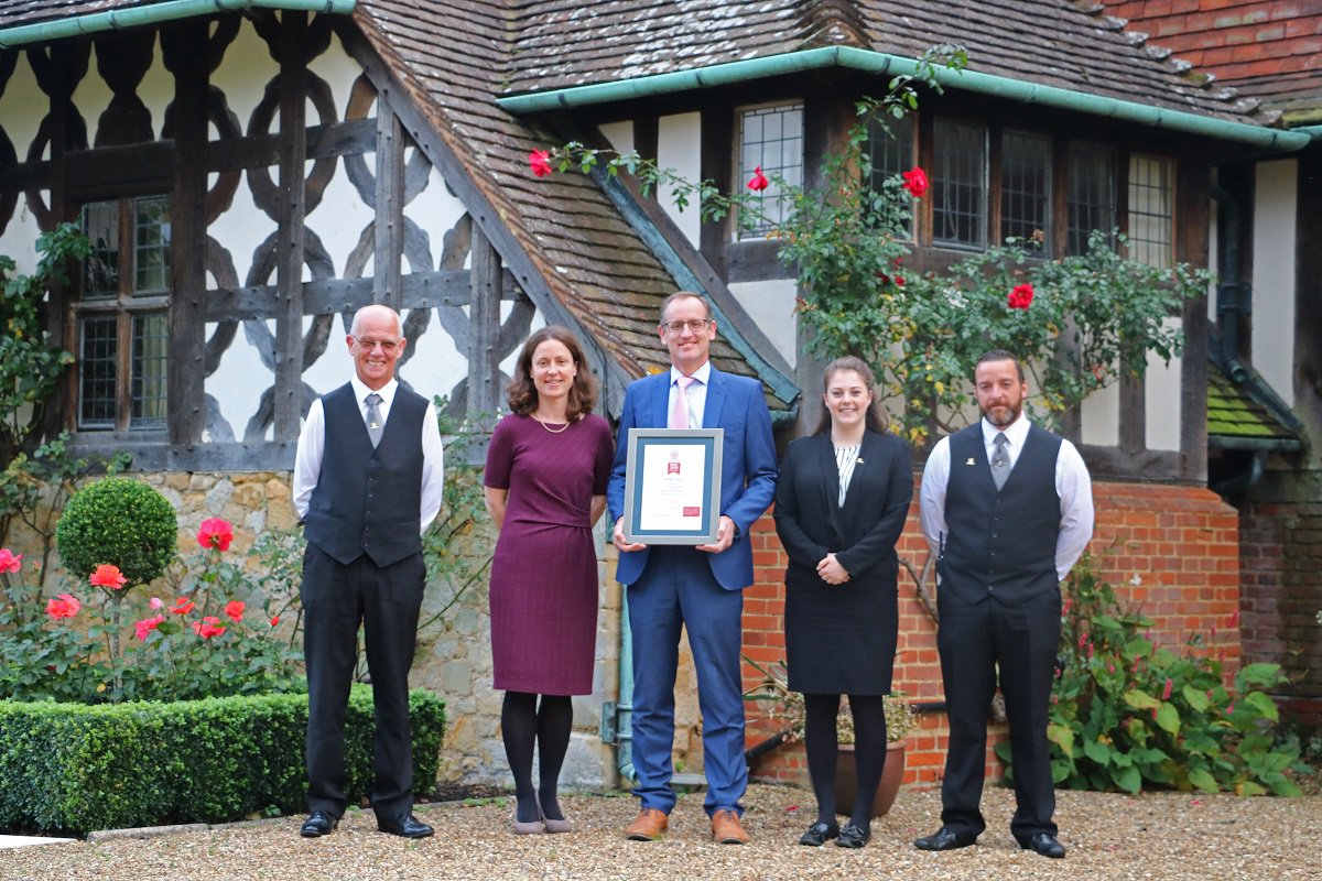Hever Castle’s luxury holiday cottage, Medley Court, has been named by <a href="/VisitEngland/">VisitEngland</a> as one of the top places to stay in the UK. Congratulations! 🥂 Discover more about the <a href="/VisitEngland/">VisitEngland</a> ROSE award here: bit.ly/VisitEnglandRO… #HeverCastle #LuxuryHolidayCottage