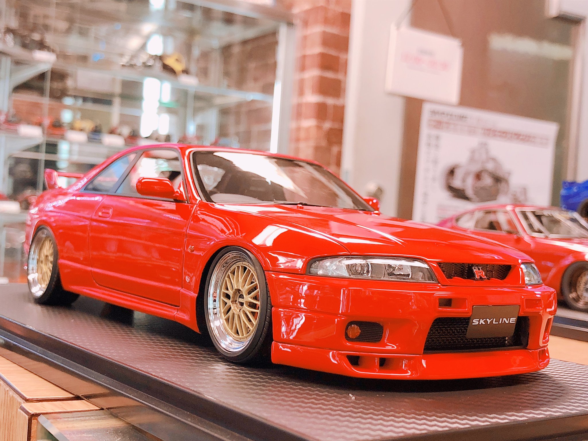 イグニッションモデルスカイライン GT-R R33 V-スペック レッド1/18 IG1313