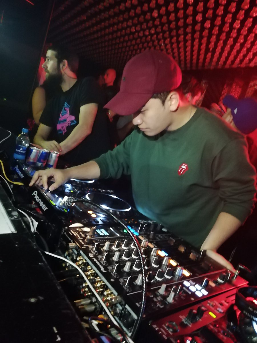 ggbebeggbei's tweet photo. #SEUNGRI live @ #LiquidNight in #Amsterdam
#ADE #AmsterdamDanceEvent #BIGBANG https://t.co/WISxRv9cQW