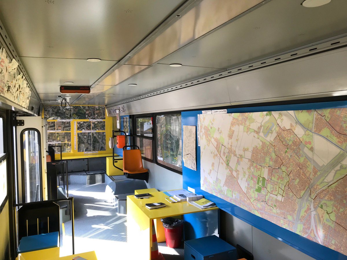 muoversivenezia's tweet photo. Progetto #SmarterTogether: il #BusLab, un laboratorio itinerante realizzato all'interno di un vecchio autobus in disuso che servirà per informare sul lavoro svolto e sui contenuti del progetto europeo https://t.co/kXexcp1tOC