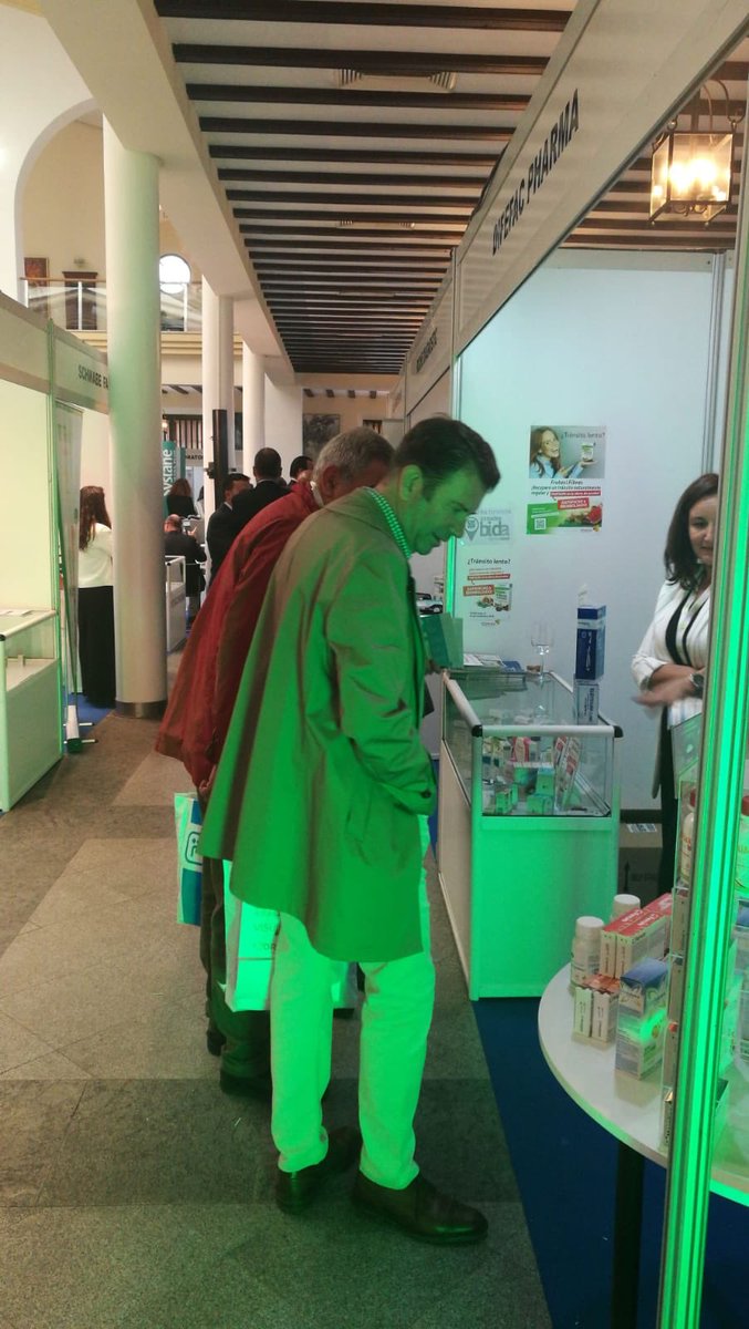 BidaFarma's tweet photo. Nuestros socios ya se encuentran visitando los diferentes stands de Exposervicios en Jerez de la Frontera. 

¡Os esperamos!

#AhoraBidaFarma https://t.co/1XpUe1unFp