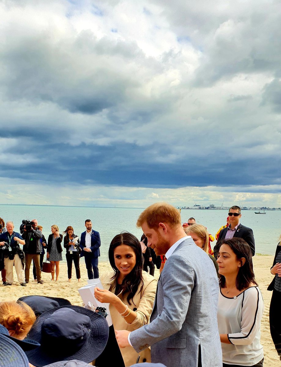 kristinedaniels's tweet photo. Harry and Meghan support reducing our environmental impact, and they heard from @DrRossH and Beach Patrol at South Melbourne beach today. #CashForContainersVIC https://t.co/CG3RozOrxM