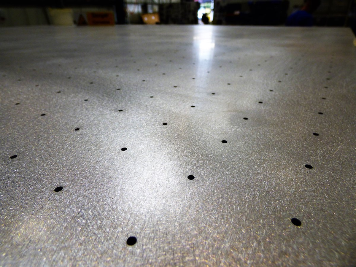 BCP_Composites's tweet photo. BCP custom manufactures vacuum tables which are suitable for all types of #screenprinting machines and ideal for use in the photographic and cutting industry. To discuss your next project get in touch. https://t.co/K2tRSgrXIC #vacuumtable #cncrouter #cncmachining #compositepanels https://t.co/iTPTwpAzxI