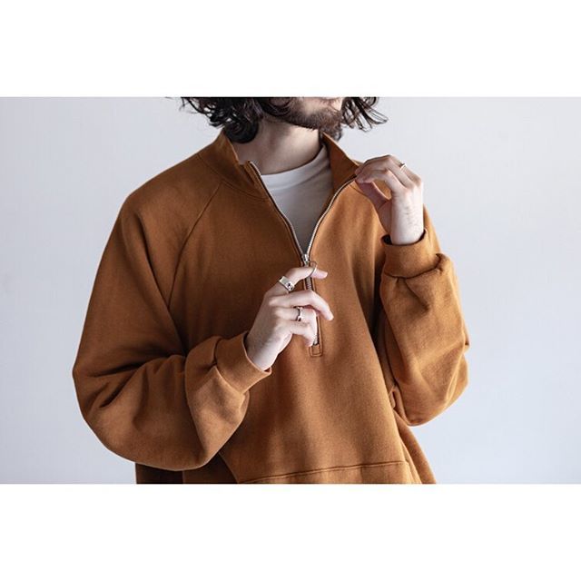 MARKAWARE_marka's tweet photo. . marka "SWITTZER KNIT ROLL HARF ZIP SWEAT SHIRTS" #harfzip #sweat #sweatshirts #slowfashionmovement #sustainablefashion #marka @markaware_marka_official https://t.co/riGg1YPB1Q https://t.co/P8HcLkt9K6