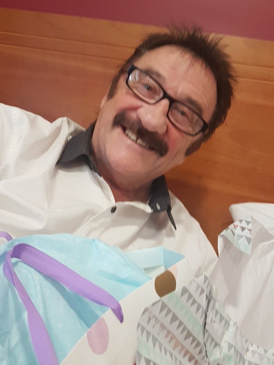 PaulChuckle2's tweet photo. Happy Birthday to me ....

And thank you everyone for your birthday wishes, I'm definitely going have a good day and will be celebrating @TNTCardiff @WalkaboutCardif tonight 🥃🥃

AND it's a sunny day #ClearBlueSky 😎 https://t.co/drXjxrehJ8
