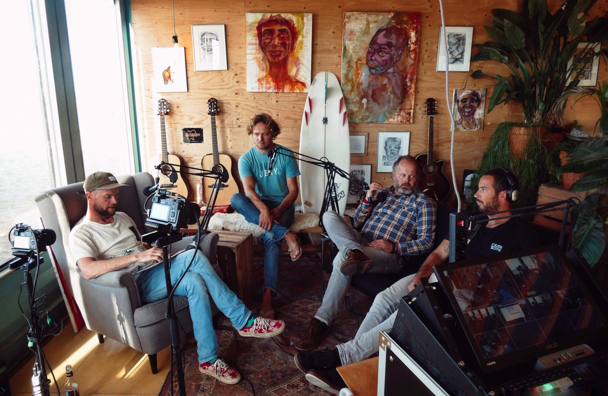 247waves's tweet photo. Afgelopen week waren we te gast bij de pilot aflevering van de Surfer's Ear Podcast en hebben we gepraat over de Surfpoel. Wil je de hele aflevering luisteren? Ga naar https://t.co/uPT16nYgwF, ons stukje begint op 37:25.
#247waves #surfpoel #surfersearpodcast #wavepool https://t.co/p6X7mFGyP2