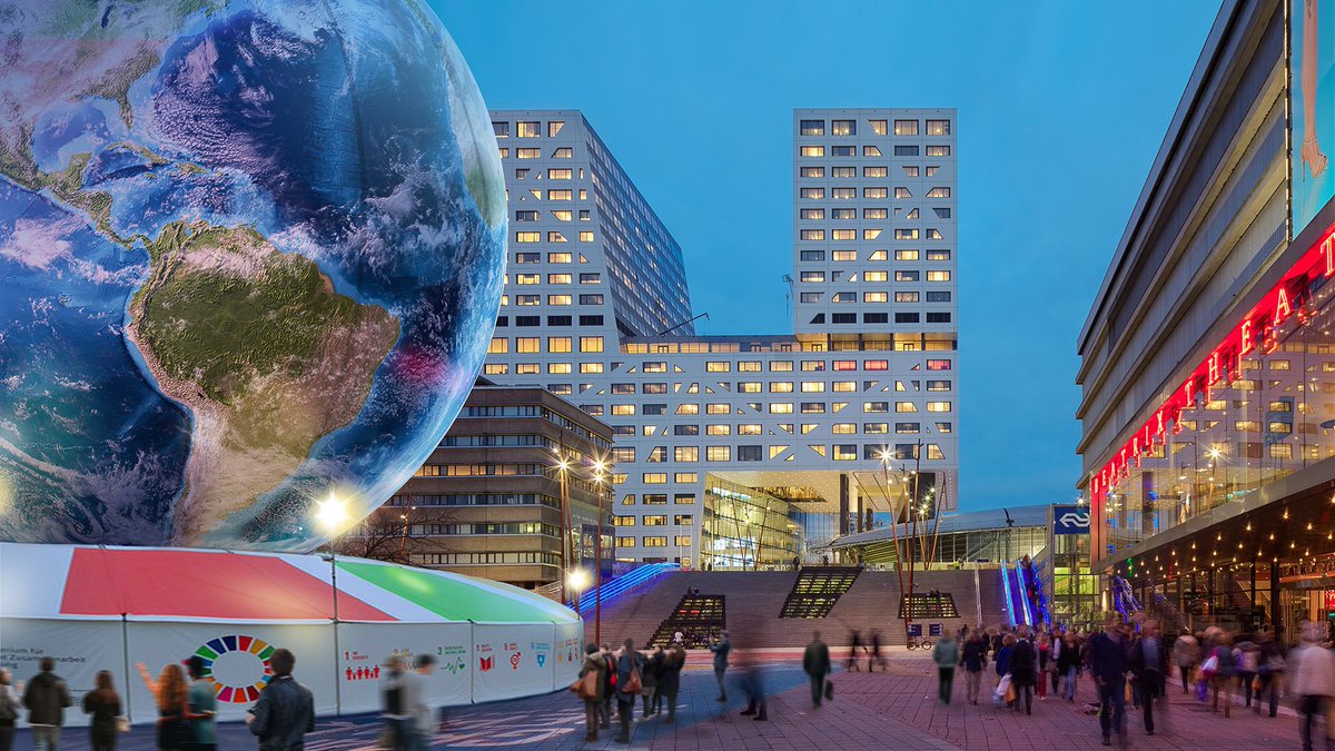 Climate Planet; een internationaal event van wereldformaat is neergestreken op het Jaarbeursplein in Utrecht. Deze week is de SemperGreenwall te bezichtigen bij de presentatie van de BMW i3 door Ekris BMW. #globalgoals #ClimatePlanet #duurzaamheid #SaveTheWorld #SemperGreenwall
