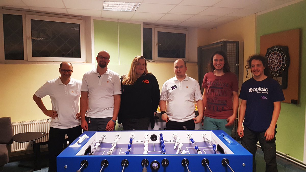 ULSolutionsSIS's tweet photo. Dankeschön @fachschaftin für die phantastische Orga &amp; den großartigen Abend! 🎉⚽️🍕 Vielen Dank für das tolle Team, das gestern beim Kicker Turnier für uns dabei war: Christian, Christoph, @justjust_i @vulturem @Tyonoro @MsAennaBanaena - ihr seid spitze! 💝 https://t.co/1it5rkW457