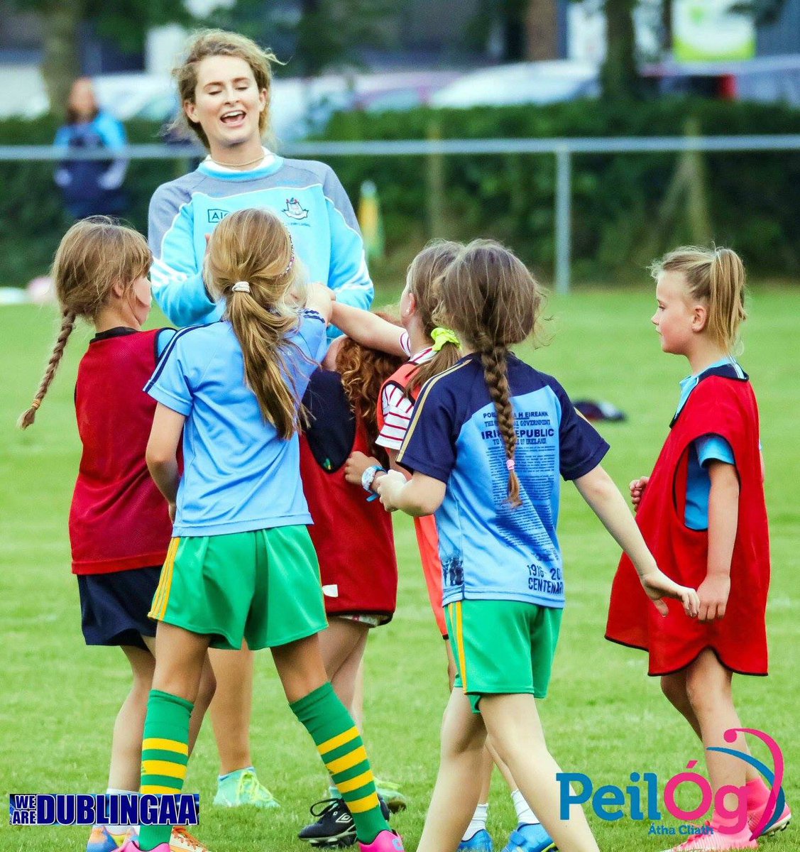 PeilOg_AC's tweet photo. On Monday @20x20_ie was launched. It’s aim is to increase all aspects of Women’s sport by 20% by 2020. We are really lucky that @dublinladiesg has developed the Peil Óg programme to enable young girls to be coached by their @LadiesFootball role models! #CantSeeCantBe https://t.co/YfUXN65ed6
