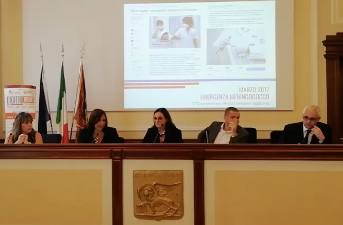 digitalepop's tweet photo. Passiamo dall'Università alla Sanità, @silvia_essebi racconta la sfida del lancio della pagina FB dell'Ausl Piacenza e il lavoro quotidiano: Raccontare la sanità, l'importanza dei video, il soccorso, l'emergenza. #PASocial https://t.co/683kIeFzm6