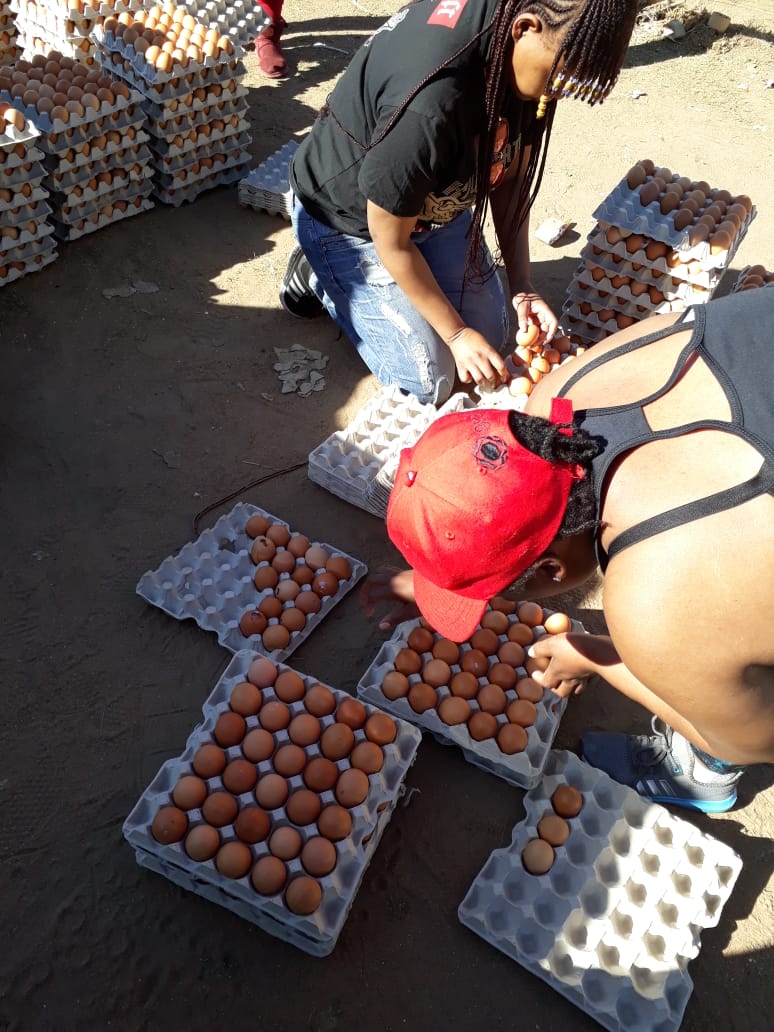 Nonhlanhlasebo1's tweet photo. It took me 15 years to realise that I was not happy in the Public Service.
Instead, my passion was laying somewhere else....
I honestly love doing what I do now...
#SebenzaMama https://t.co/6p0vndq83m