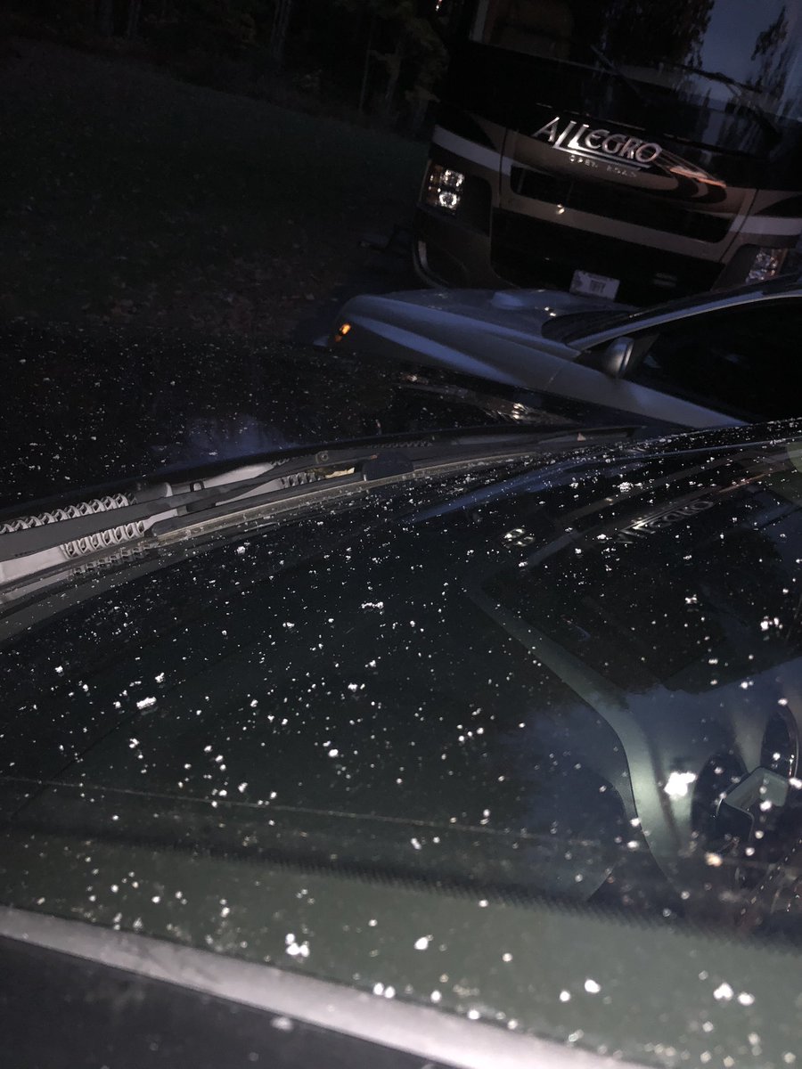 JoeySmithME's tweet photo. Reporting THE FIRST snow of the year here in #GorhamME this morning. @WGME @WGME13_Weather @JeffWGME @CharlieWGME https://t.co/f6CksEwI1b
