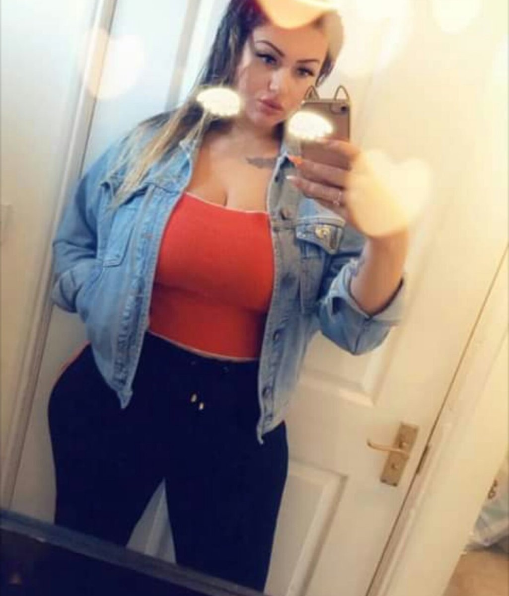 QueenChanel92's tweet photo. Get sending bitch boys!

#findom https://t.co/ZIZByKteFp