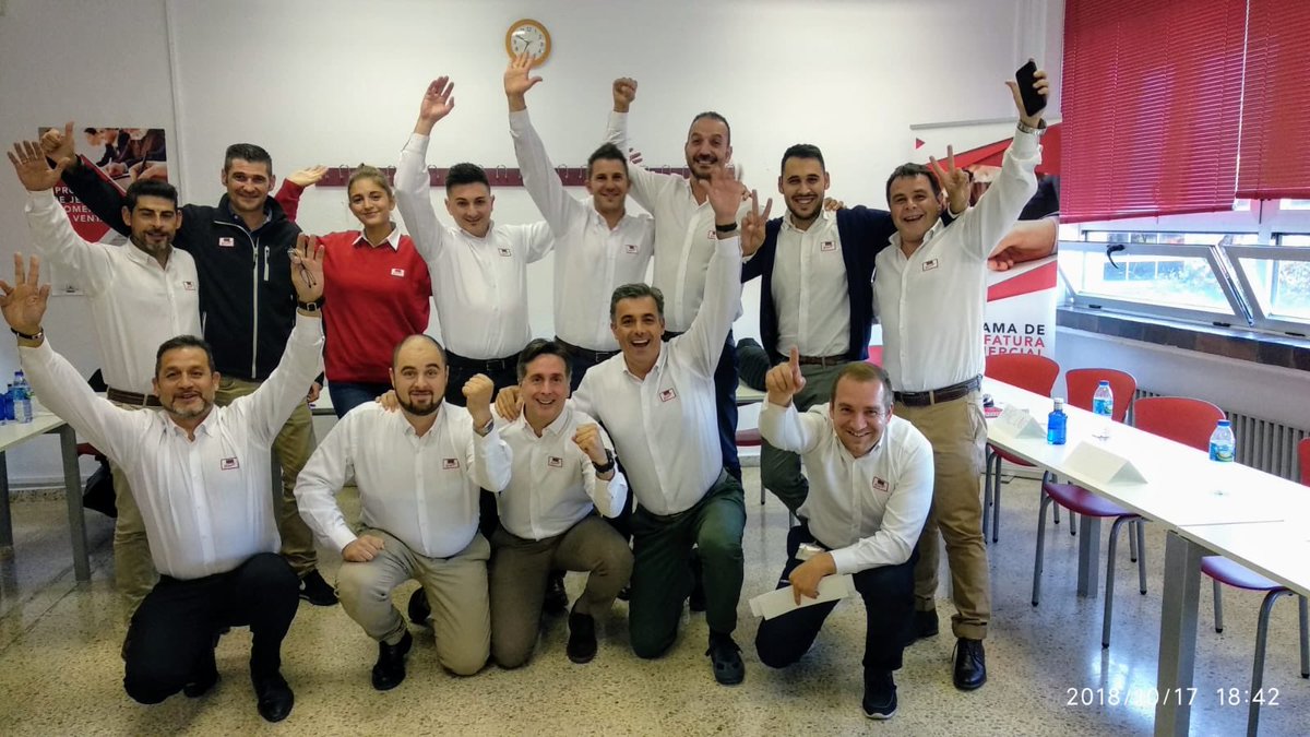 bortega79's tweet photo. 2 Sesión del Programa de Liderazgo Comercial y Ventas a nuestros 4 grupos de Gerentes
Exito absoluto por parte de ambos!!!
Gracias por la implicación y las ganas de todos. https://t.co/GxjWubDR4v