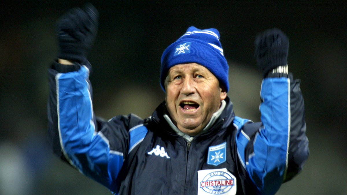 Aj Auxerre Guy Roux Souffle Aujourd Hui Ses 80 Bougies Tout Le Club De L Aj Auxerre S Associe A Ce Message Pour Souhaiter Un Joyeux Anniversaire A Son Entraineur Historique Aj Auxerre Guy Roux Souffle Aujourd Hui Ses 80 Bougies Tout Le Club De L Aj Auxerre S Associe A Ce Message Pour Souhaiter Un Joyeux Anniversaire A Son Entraineur Historique