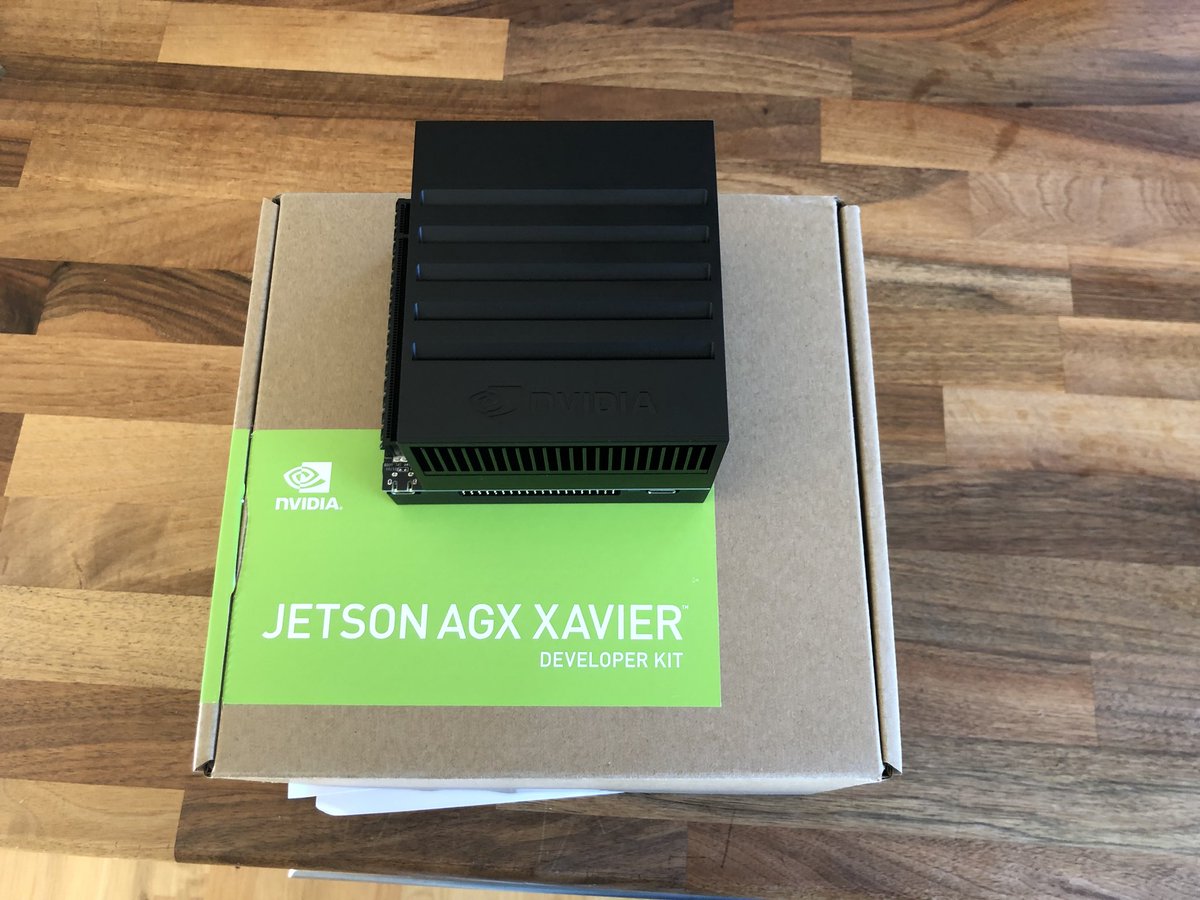 r_frojd's tweet photo. Weekend fun! 📦 😇😎#nvidiaxavier #nvidia #robotics #jetsontx2 #xavier #agxxavier #devkit https://t.co/qum1ut1l4B