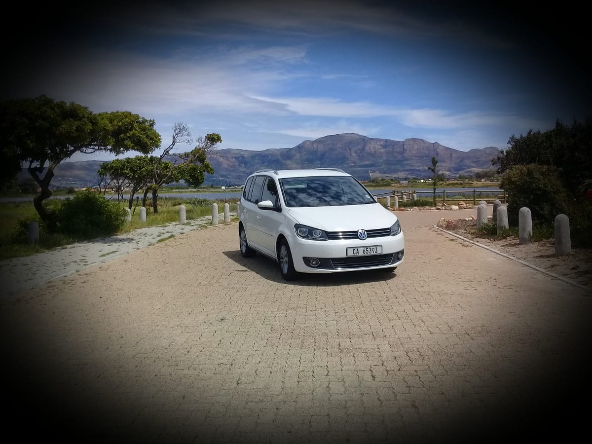 AtholWilliams's tweet photo. #StyleTravelSA #LoveCapeTown #ItsYourCity #WorldClass #LetUsEntertainYou #HowCanWeServeYouBetter #Bespoke - in Cape Town the clouds covers the mountains - STYLE Travel covers the rest! https://t.co/Trzzq6RI5N