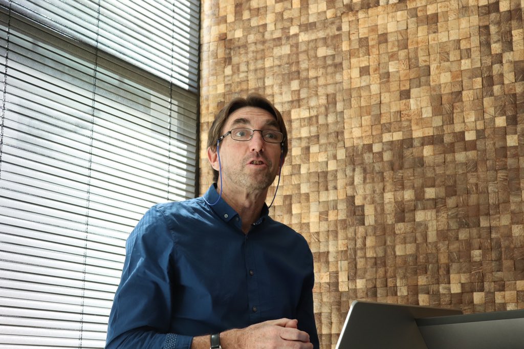 GrocottsE's tweet photo. Rod Amner of the Rhodes University Journalism School speaks on the relationship between the media and NGO’s. 

He also gives them ideas and strategies to help NGO’s get the attention of the media. https://t.co/hC2Iyn0bPR