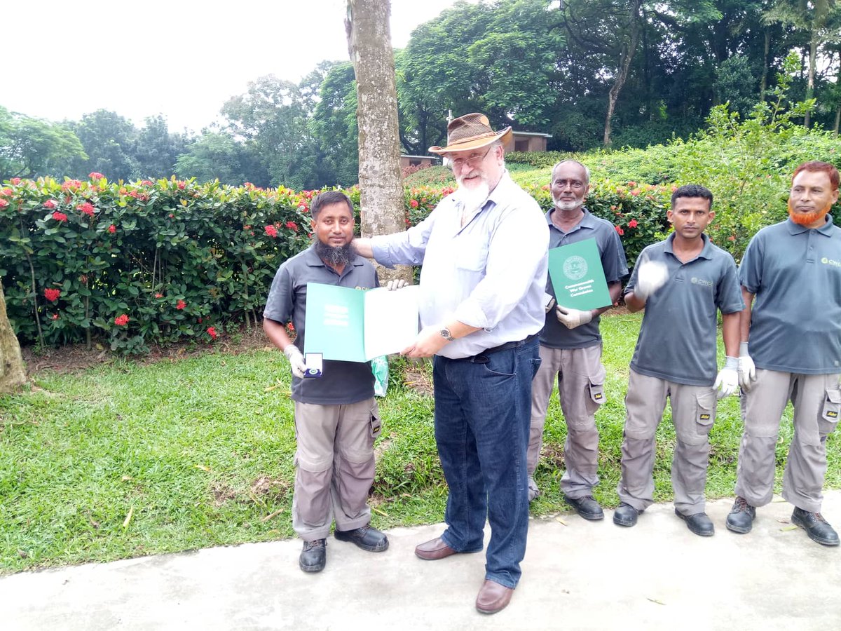 MbeMohd's tweet photo. Mr Rod Carkett visiting Mainamati War Cemetery and presented staffed with Long Service Certificate and Badge. @CWGC @grai007 @RodCarkett https://t.co/H3rhZvjO3h