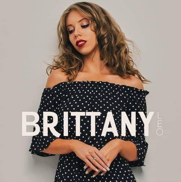 BrittanyLeo_'s tweet photo. Night xx 💋 Been a huge day. Loved visiting #Joy949 and having them premier my new single ‘adore’ Enjoyed speaking  with #InnerFM and then had a great gig. So excited to release my new song tomorrow and then two more gigs over the weekend #newmusic https://t.co/v9WQCoXmDY
