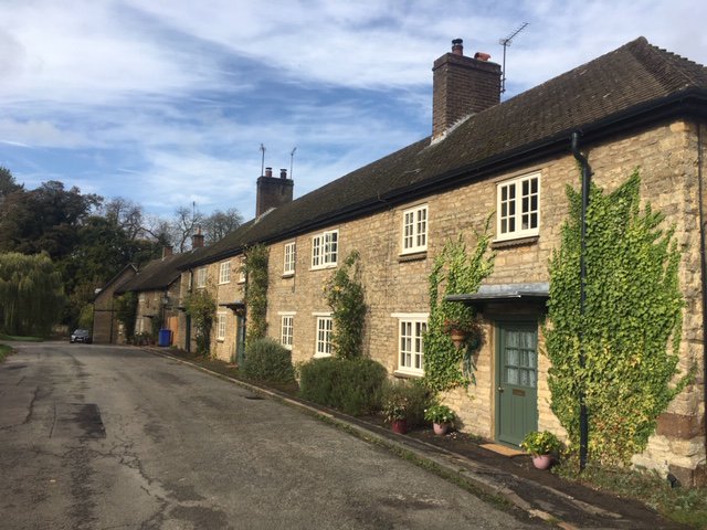 Metcalf_Dec's tweet photo. External dec works completed in Courteenhall. https://t.co/wS65gwcr0w