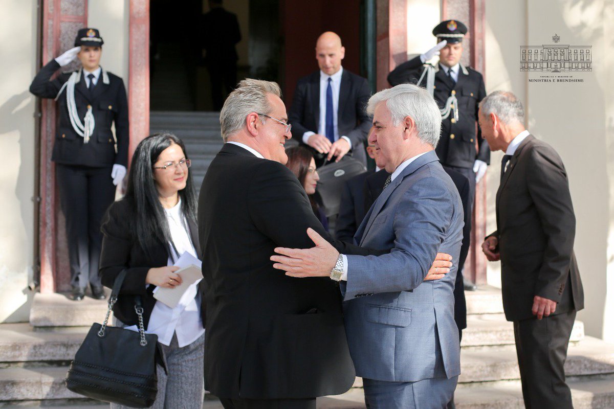 PuneteBrendshme's tweet photo. Deklarata për media e Ministrit @FatmirXhafaj dhe Presidentit të Policisë Federale gjermane. D.Romann: Kemi interesa që përputhen 100% me njëra-tjetrën, të cilat do të na duhet që t’i ndiqnim bashkërisht për t’i realizuar #Shqipëri_Gjermani #operacionetëpërbashkëta #ForcaeLigjit https://t.co/TPYhBqCW2c
